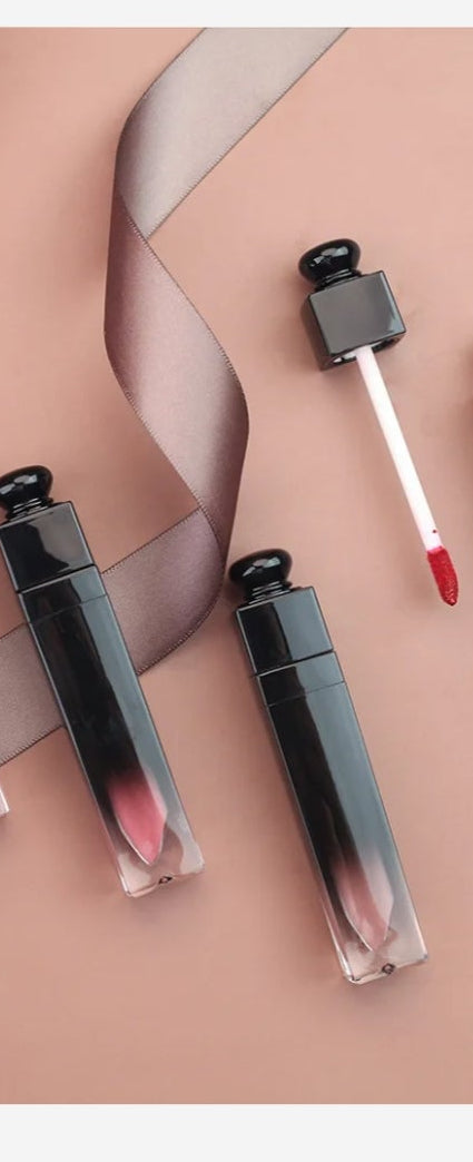 Janiah'z Beauty & Essentials Lipgloss
