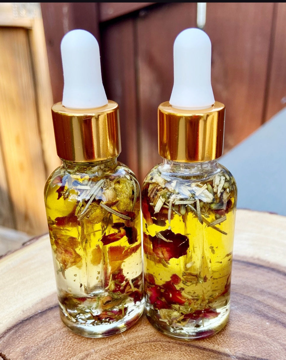 Janiah'z Beauty & Essentials Yoni oil 1fl oz