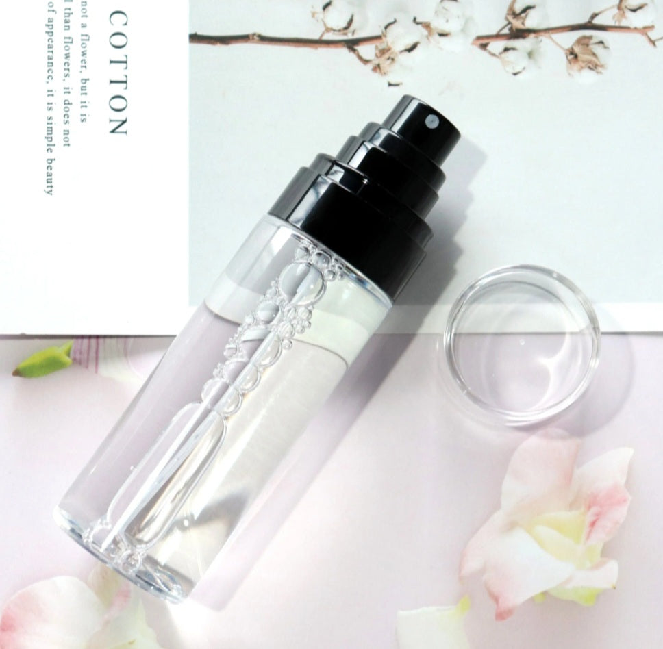 Janiah'z Beauty & Essentials setting makeup spray