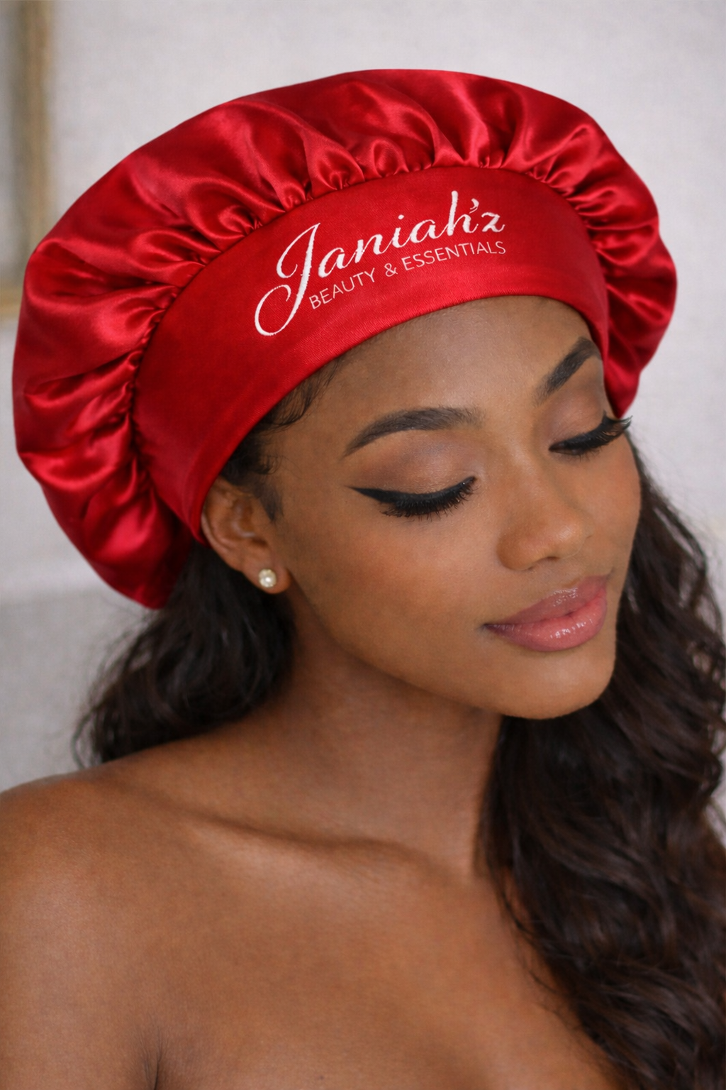 Janiah'z Beauty & Essentials bonnet