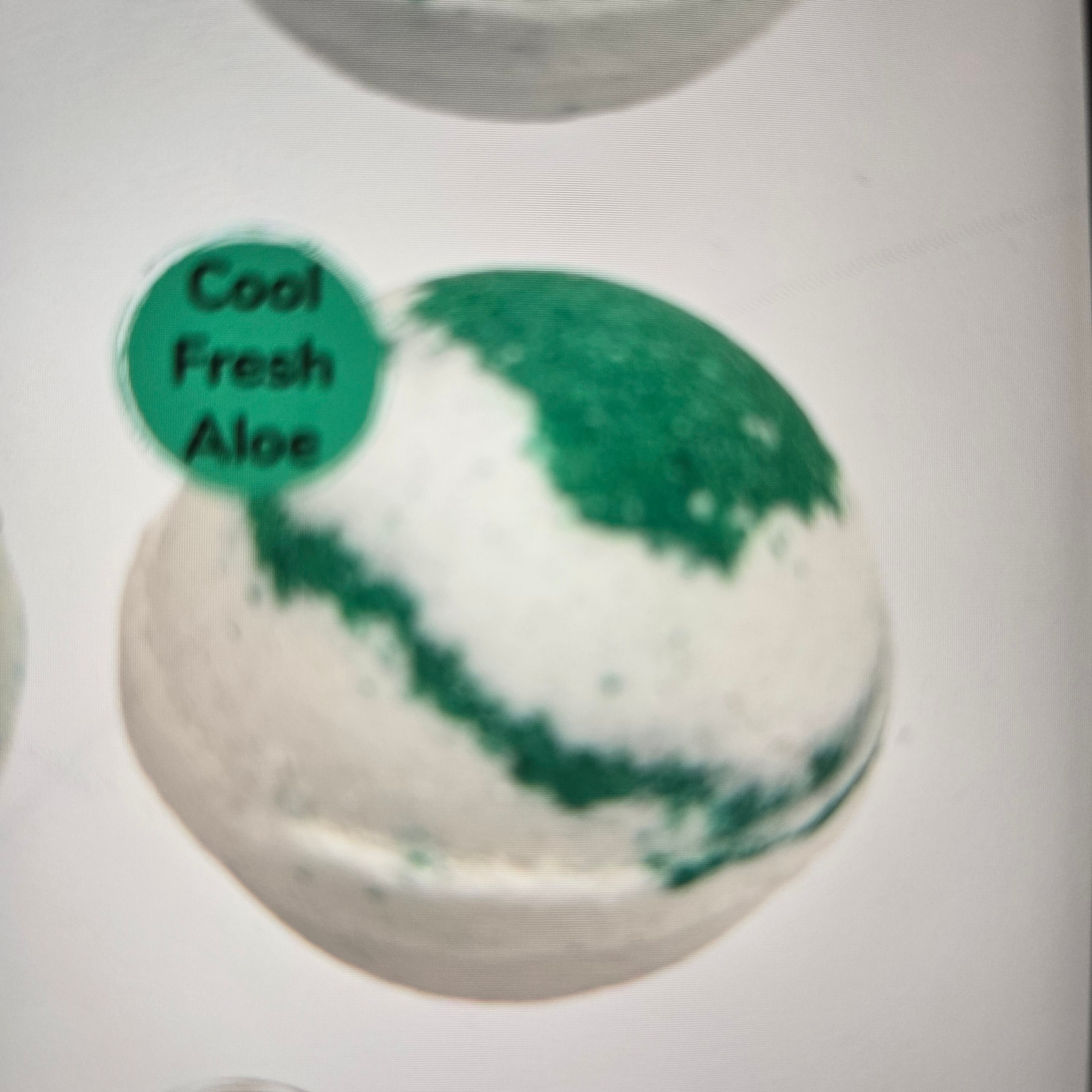 Janiah'z Beauty & Essentials Bath Bombs 4.5oz