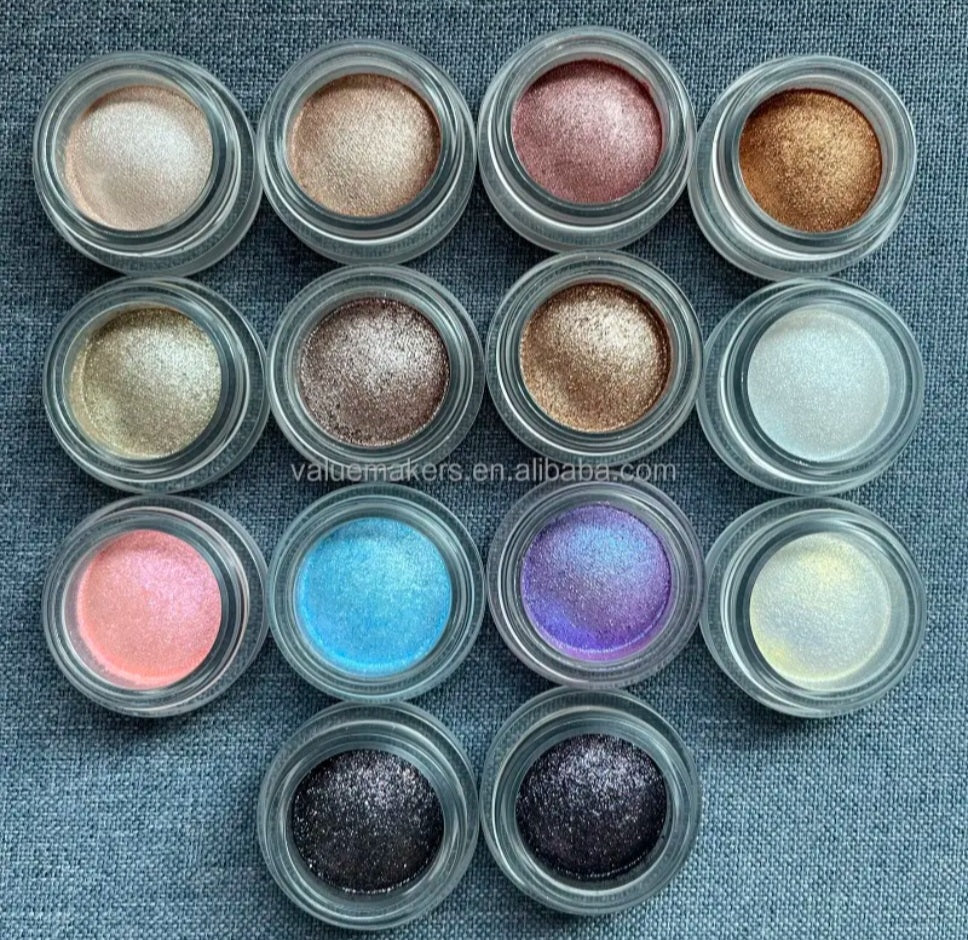 Janiah'z Beauty & Essentials eye shadow