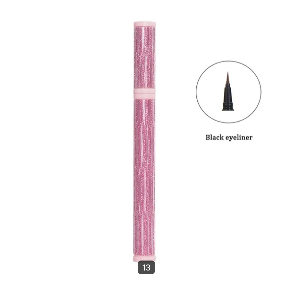 Janiah'z Beauty & Essentials eyeliner