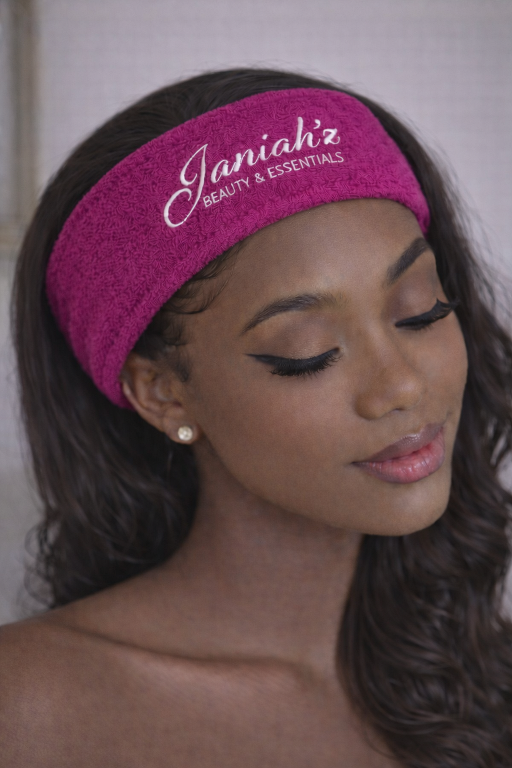 Janiah'z Beauty & Essentials edge control Wrap