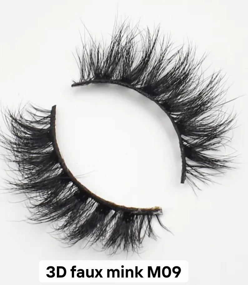 Janiah'z Beauty & Essentials  Eyelashes