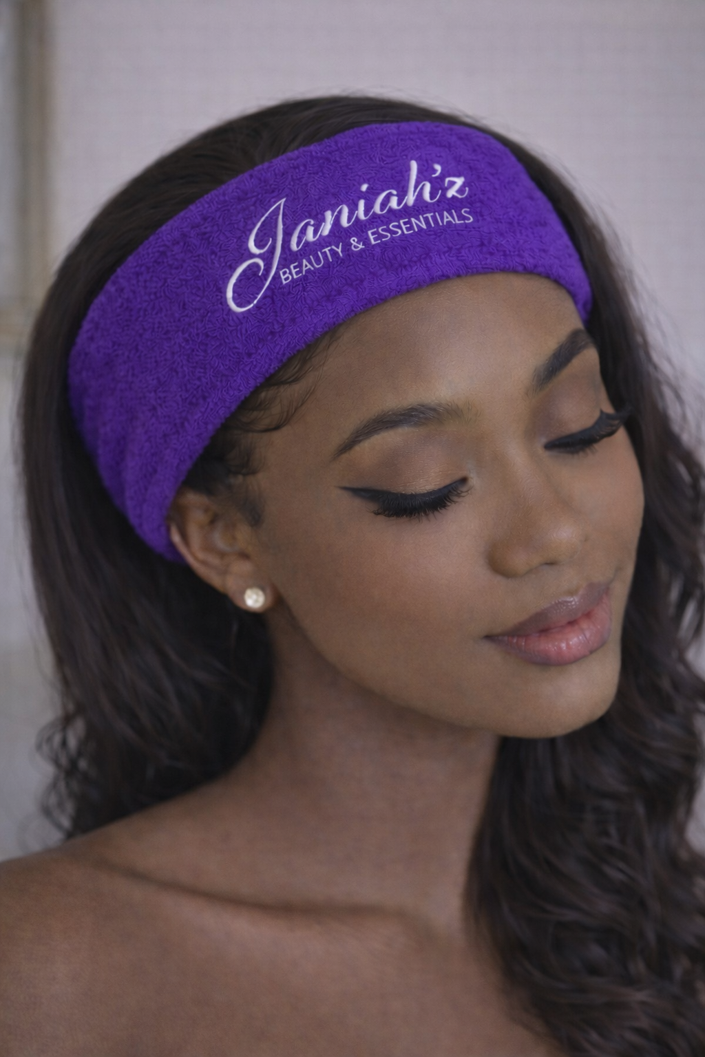Janiah'z Beauty & Essentials edge control Wrap