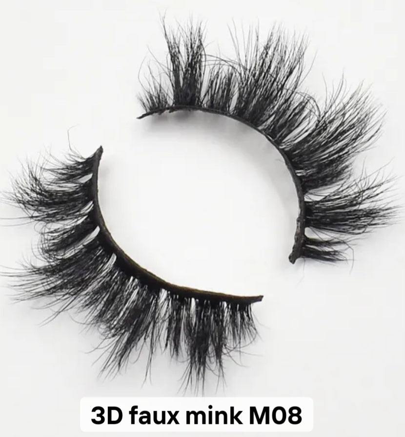 Janiah'z Beauty & Essentials  Eyelashes