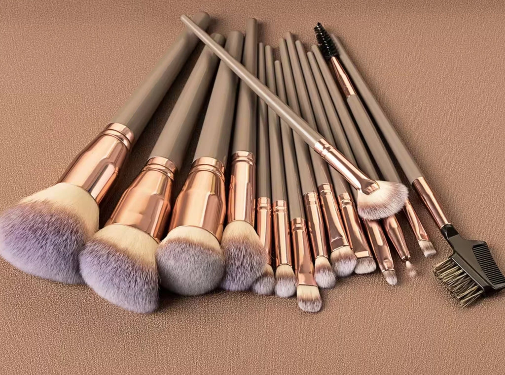 Janiah'z Beauty & Essentials Makeup Brushes