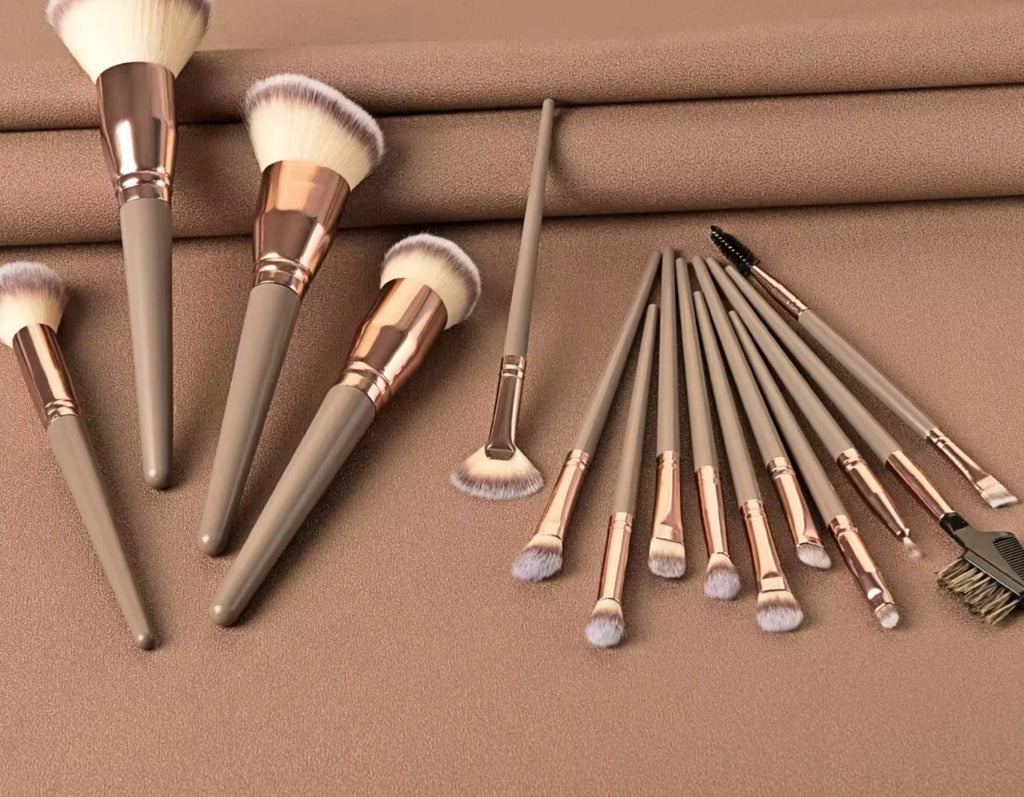Janiah'z Beauty & Essentials Makeup Brushes