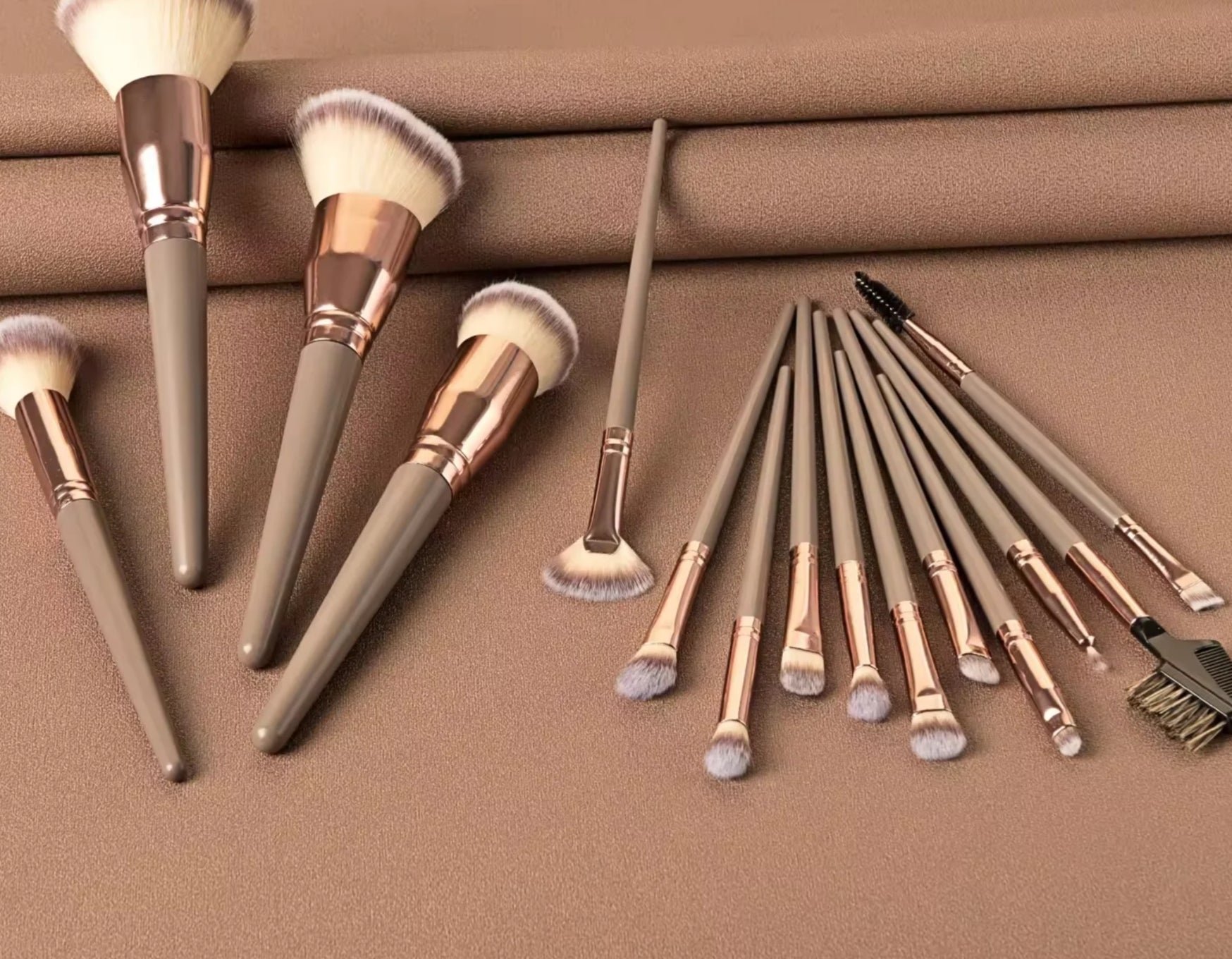 Janiah'z Beauty & Essentials Makeup Brushes