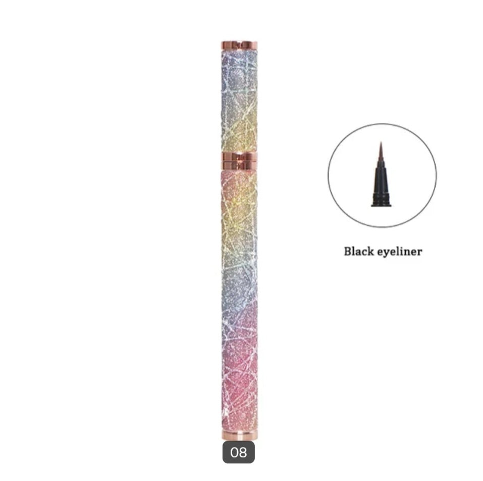Janiah'z Beauty & Essentials eyeliner