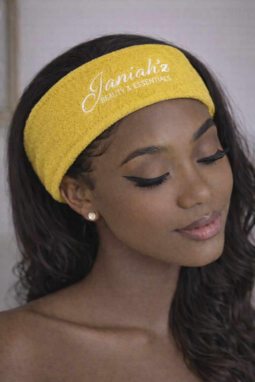 Janiah'z Beauty & Essentials edge control Wrap