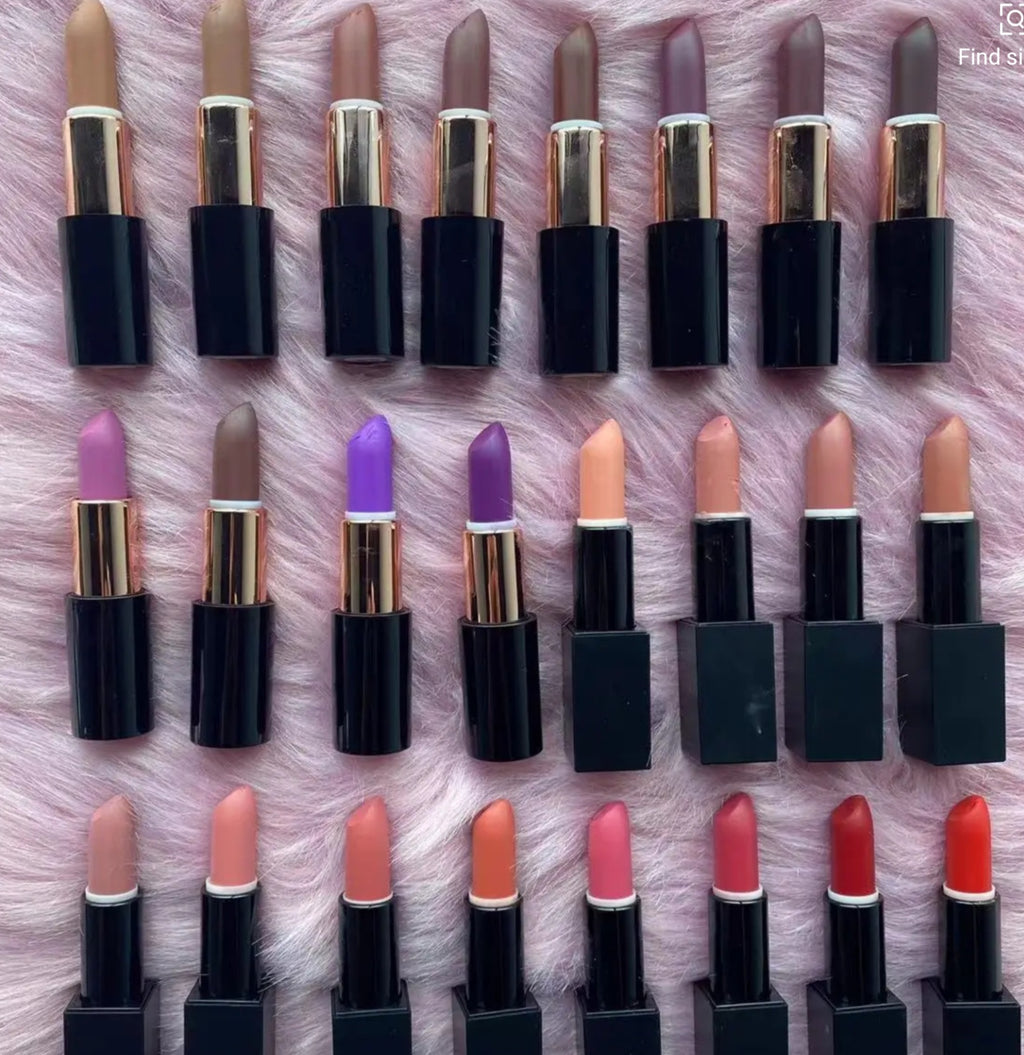 Janiah'z Beauty & Essentials Matte Lipstick