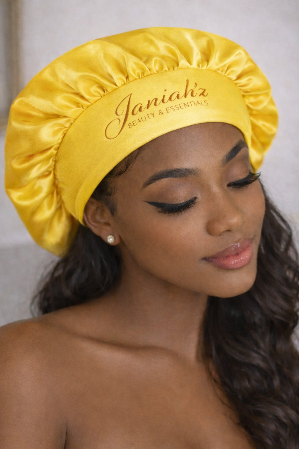 Janiah'z Beauty & Essentials bonnet